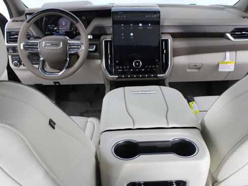 New 2026 GMC Yukon XL Denali image 13