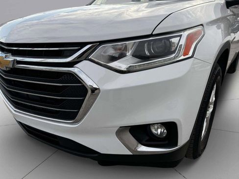 Used 2020 Chevrolet Traverse LT image 12