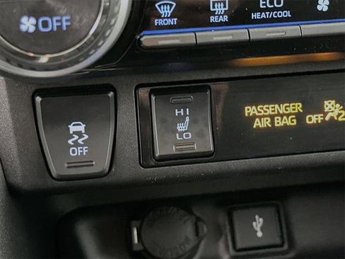 Certified 2021 Toyota RAV4 XLE w/ Convenience Package image 21