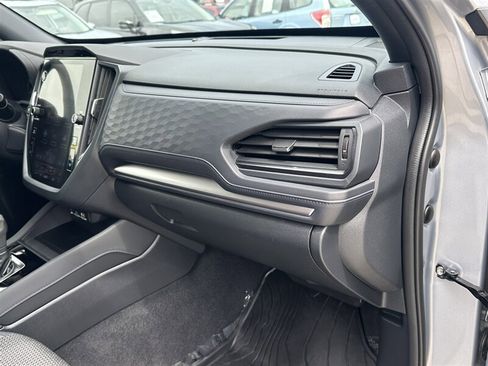 Used 2025 Subaru Forester Premium AWD/4WD image 8