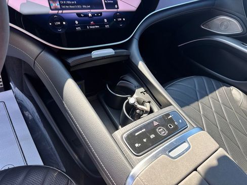 Used 2022 Mercedes-Benz EQS AMG 4MATIC image 30