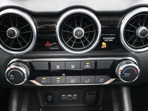 Used 2025 Nissan Sentra SV image 42