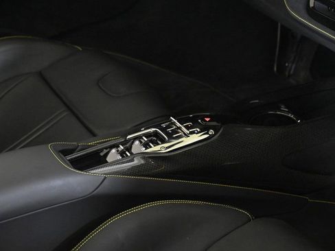 Used 2022 Ferrari SF90 Spider image 26