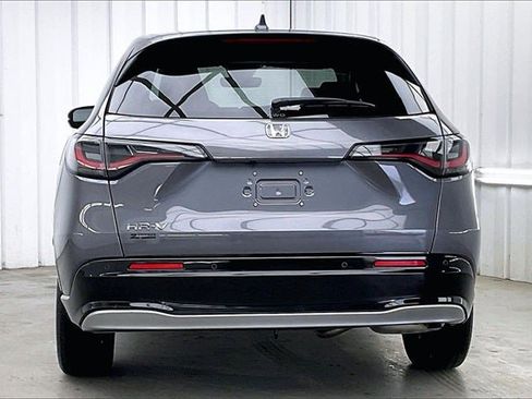 Certified 2026 Honda HR-V EX-L image 4