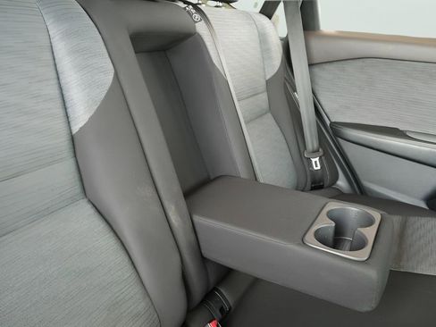 Used 2023 Nissan Rogue SV FWD image 23