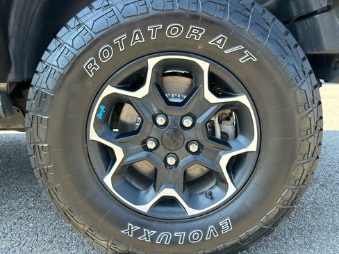 Used 2023 Jeep Wrangler Unlimited Rubicon 4xe w/ Cold Weather Group AWD/4WD image 14