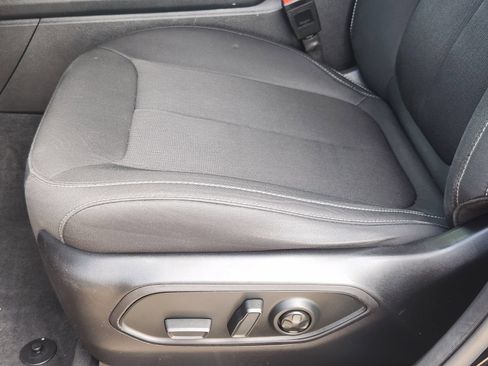 Used 2025 Jeep Grand Cherokee Laredo X RWD image 27