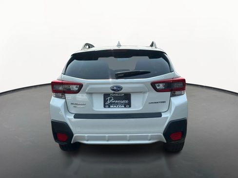 Used 2020 Subaru Crosstrek 2.0i Premium w/ Moonroof Package 1 AWD/4WD image 4