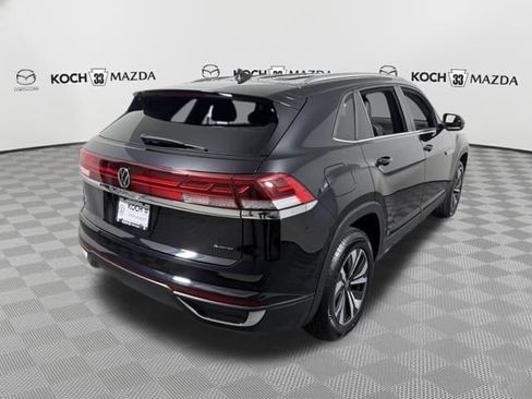 Used 2024 Volkswagen Atlas Cross Sport SE image 8