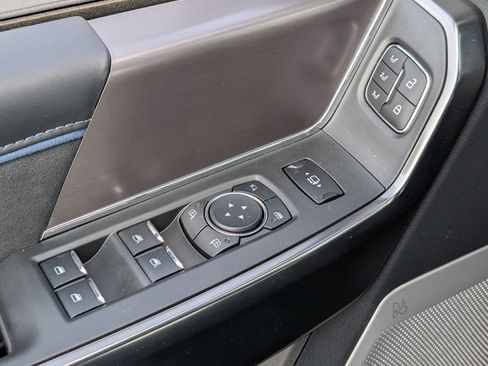 New 2026 Ford F250 Platinum w/ FX4 Off-Road Package image 24