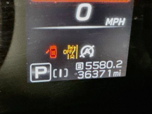 Used 2024 Subaru Crosstrek 2.0i Premium AWD/4WD image 5