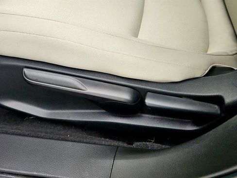 Used 2020 Honda Accord LX image 11