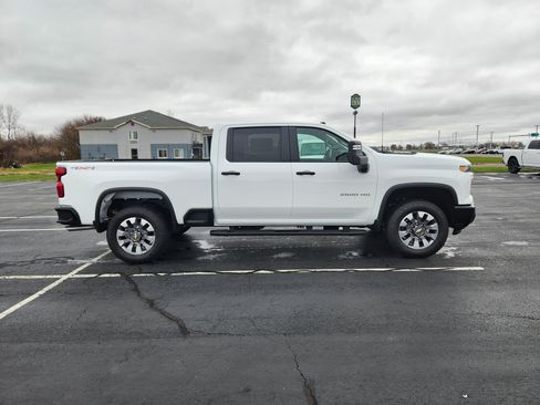 New 2026 Chevrolet Silverado 2500 Custom image 5