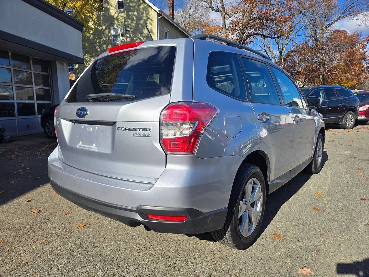 Used 2015 Subaru Forester 2.5i Premium w/ All-Weather Package AWD/4WD image 5