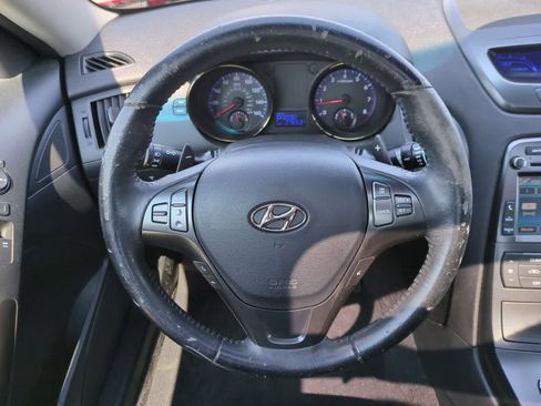 Used 2012 Hyundai Genesis 2.0T RWD image 23