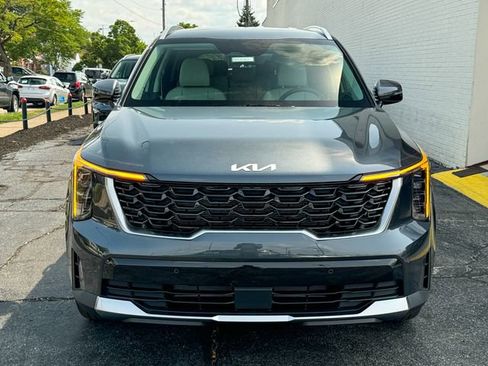 Used 2025 Kia Sorento S AWD/4WD image 11