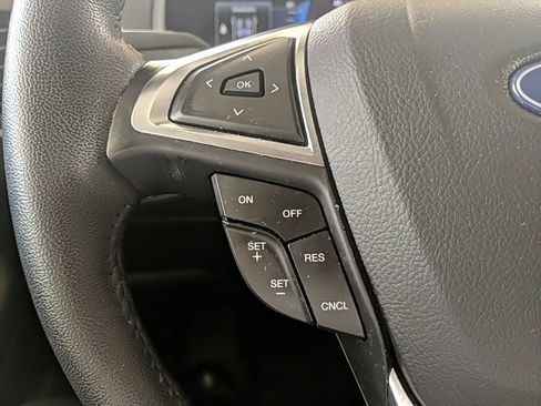 Used 2023 Ford Edge SEL w/ Sport Appearance Package image 15