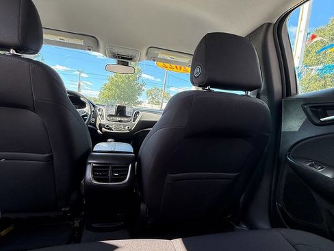 Used 2022 Chevrolet Malibu LT image 18