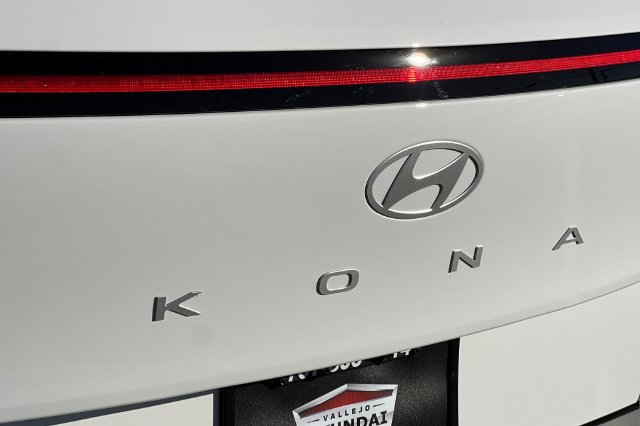 New 2027 Hyundai Kona SE FWD image 8