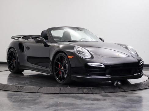 Used 2014 Porsche 911 4 Cabriolet AWD/4WD image 6