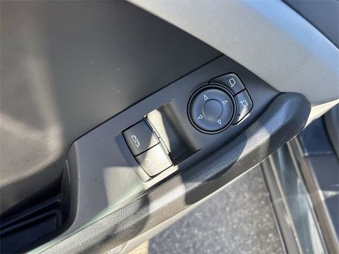 Used 2023 Chevrolet Camaro LT w/ Technology Package image 15