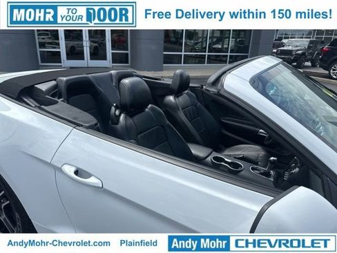 Used 2022 Ford Mustang Premium image 5