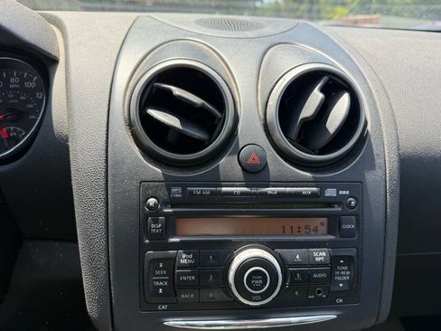 Used 2011 Nissan Rogue S FWD image 16