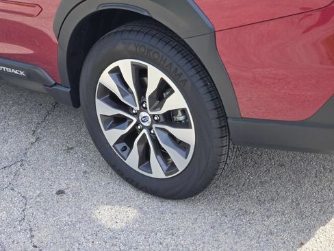 Certified 2025 Subaru Outback Limited AWD/4WD image 15