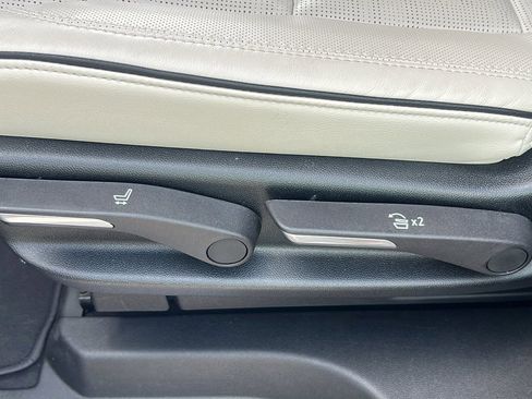 Used 2024 Cadillac Escalade Sport image 35