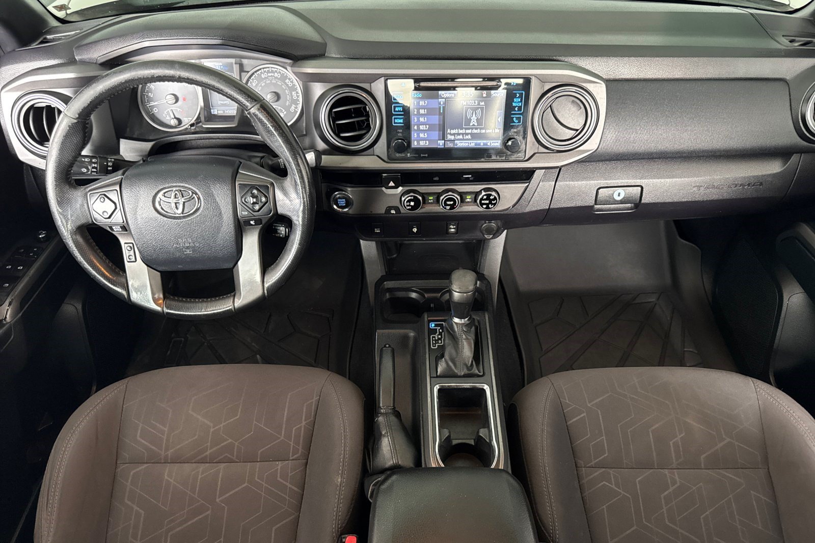 Used 2017 Toyota Tacoma SR5 RWD image 16