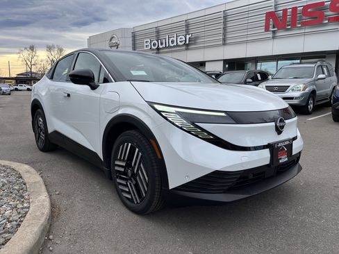 New 2026 Nissan Leaf SV+ w/ Floor Mat Package (SV+) image 2