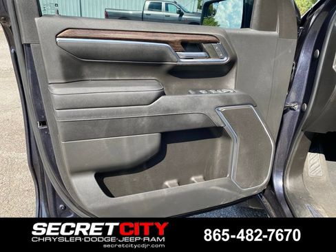 Used 2023 GMC Sierra 1500 Elevation AWD/4WD image 13