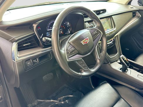Used 2019 Cadillac XT5 Luxury FWD image 9