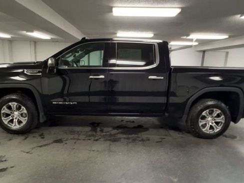 Used 2025 GMC Sierra 1500 SLT image 5
