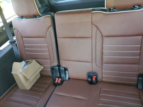 Certified 2023 GMC Yukon XL Denali Ultimate AWD/4WD image 10