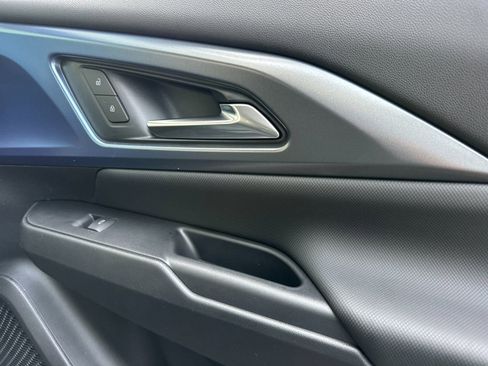 New 2026 Chevrolet Equinox EV LT image 20