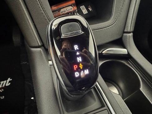 Used 2025 Cadillac XT5 Premium Luxury FWD image 24