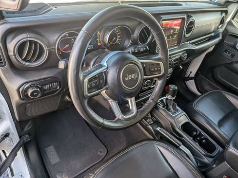 Used 2021 Jeep Wrangler Unlimited Sahara AWD/4WD image 9