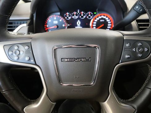 Used 2016 GMC Yukon Denali w/ Open Road Package AWD/4WD image 18