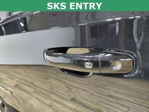 Used 2025 GMC Yukon AT4 w/ LPO, Floor Liner Package image 15