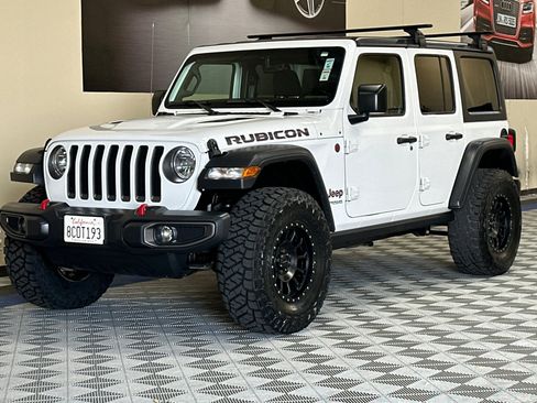 Used 2018 Jeep Wrangler Unlimited Rubicon AWD/4WD image 8