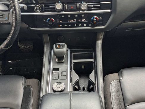 Used 2023 Nissan Pathfinder SL w/ SL Premium Package AWD/4WD image 18