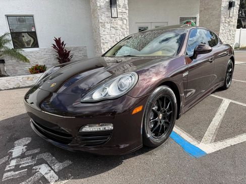 Used 2011 Porsche Panamera image 3