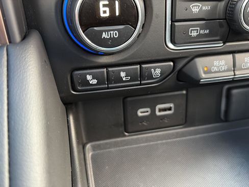 Used 2024 Chevrolet Tahoe High Country image 29