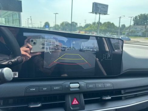 Certified 2025 Kia K4 FWD image 13