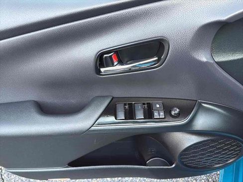 Used 2022 Toyota Prius Prime LE image 13