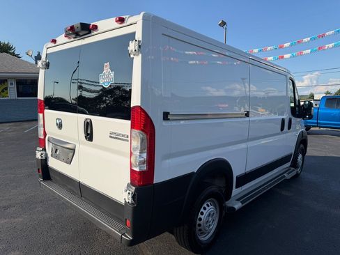 Used 2025 RAM ProMaster 2500 w/ U-Haul Equipment Group FWD image 5