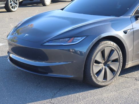 Used 2025 Tesla Model 3 Long Range RWD image 6