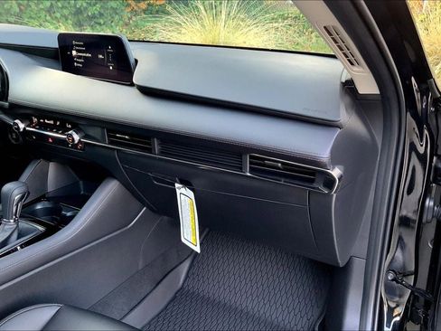 Used 2025 MAZDA MAZDA3 s image 16