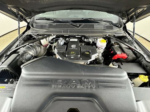 Certified 2024 RAM 2500 Tradesman w/ Chrome Appearance Group AWD/4WD image 24
